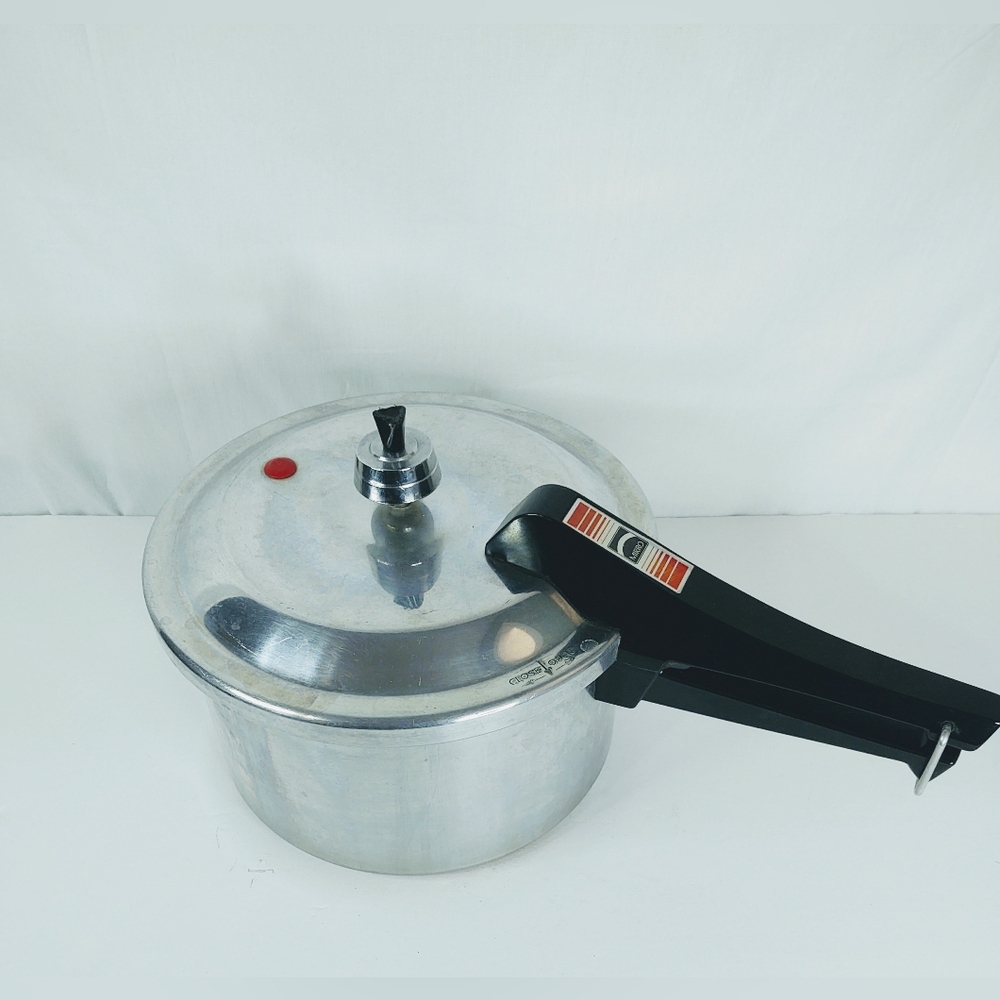 Mirro Matic M-0534-ll Pressure Cooker Pot